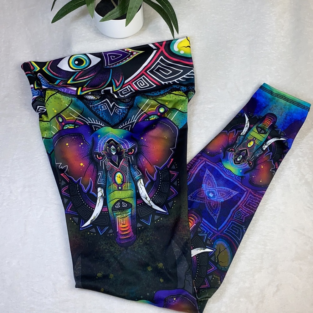Liquid Dreams Artsy Elephant Leggings